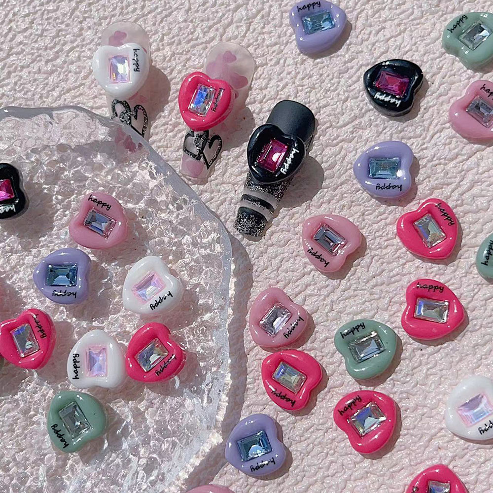 Trending Tech Accessories - 10pcs Kwaii Heart Nail Charms with