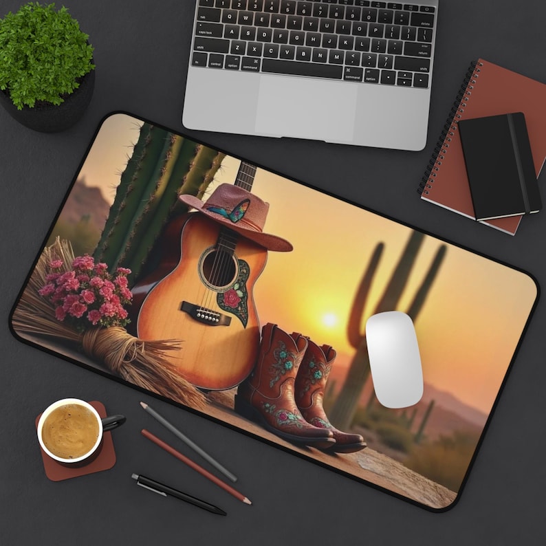 Desert Guitar Mouse Pad, Cactu - Tech Accessories To Gift ulasan dan harga